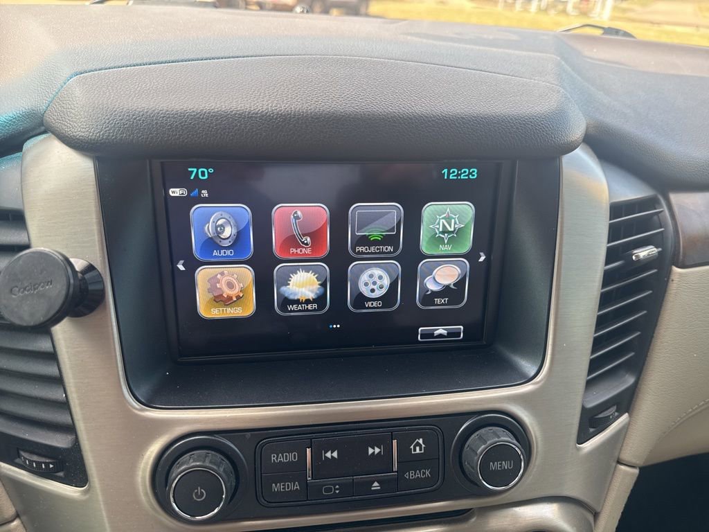 Used 2020 GMC Yukon Denali w/ Denali Premium Package image 10