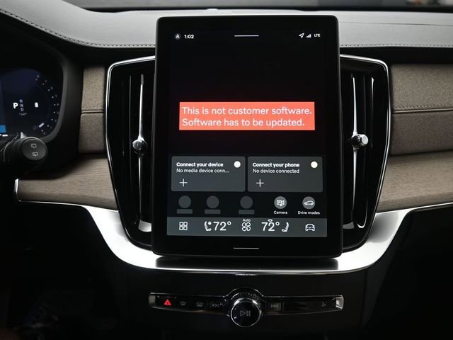Used 2026 Volvo XC90 B6 Plus w/ Protection Package Premier AWD/4WD image 11