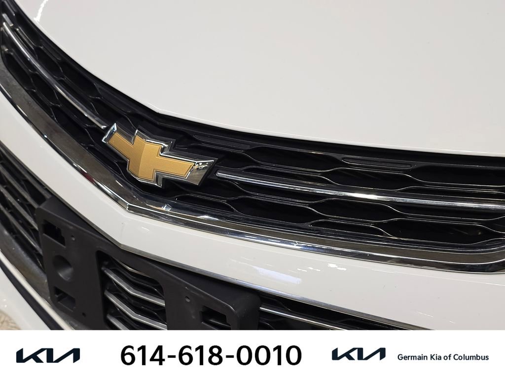 Used 2017 Chevrolet Cruze Premier image 13