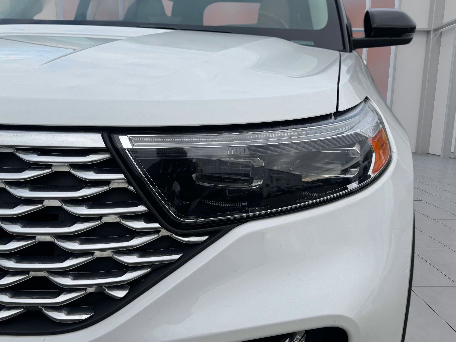 Used 2023 Ford Explorer Platinum w/ Technology Package image 7