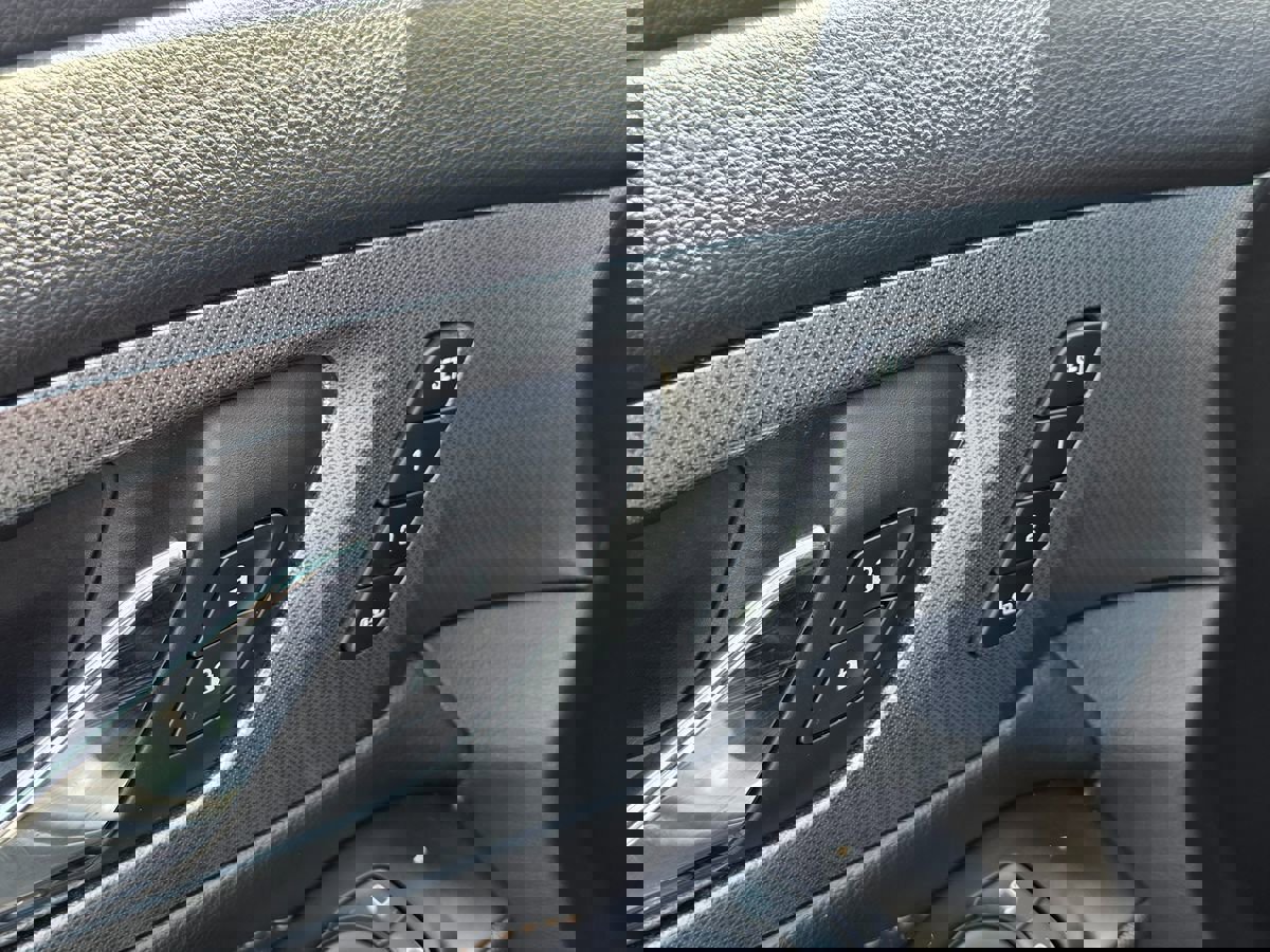 Used 2018 Chevrolet Traverse Premier image 25