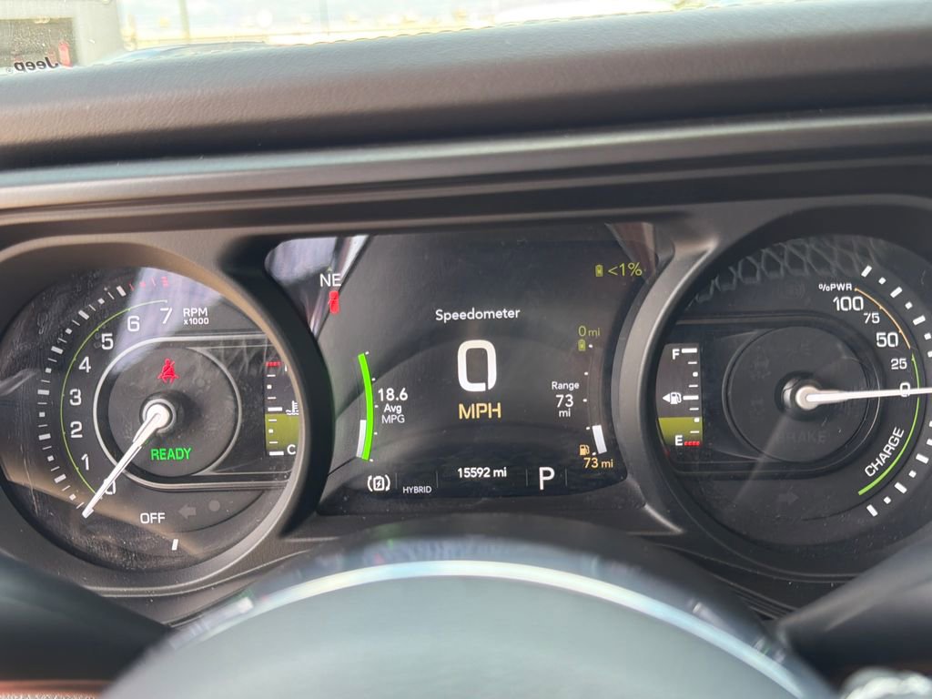 Used 2025 Jeep Wrangler Unlimited Sahara w/ Safety Group AWD/4WD image 19