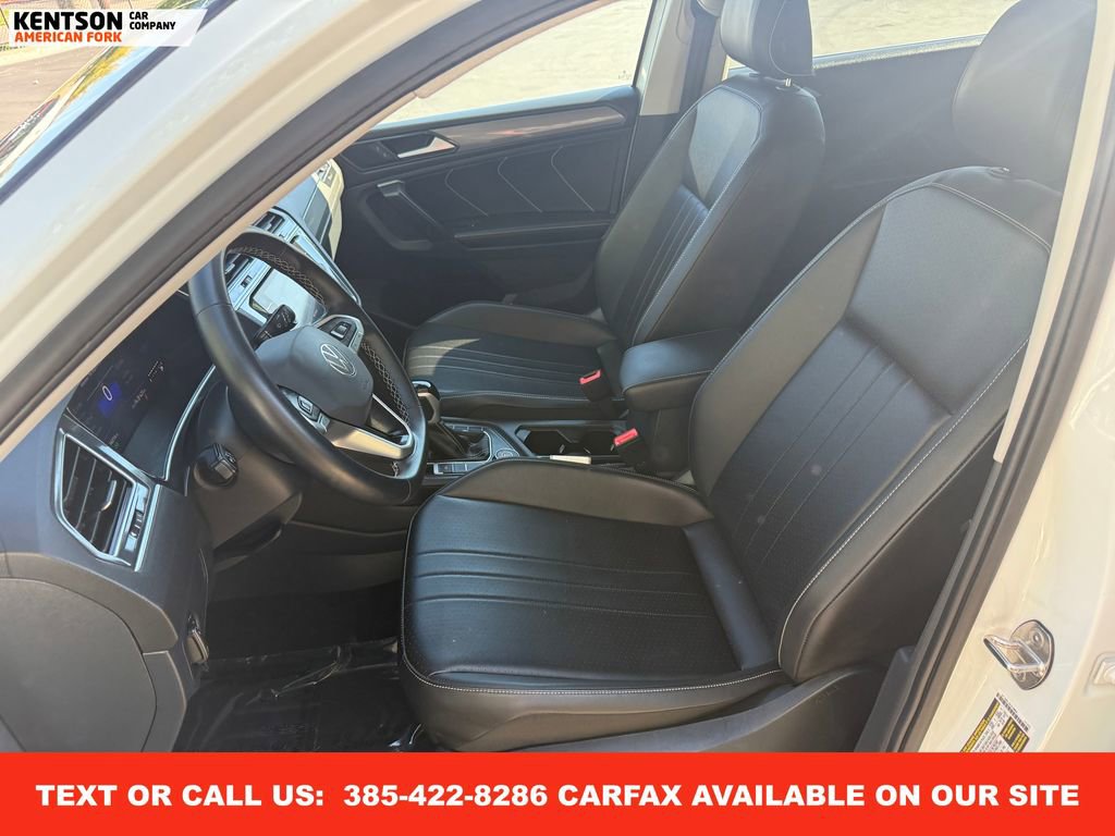 Used 2024 Volkswagen Tiguan SE image 29