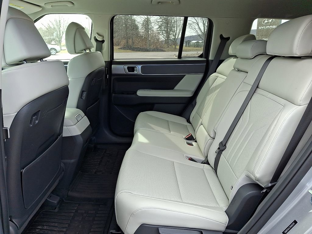 Certified 2024 Hyundai Santa Fe SEL image 12