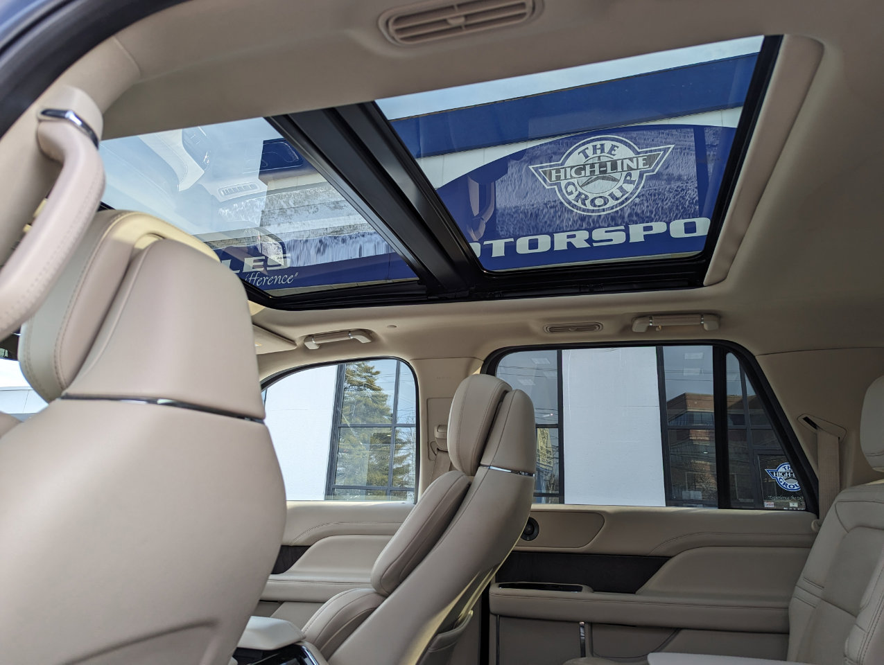 Used 2020 Lincoln Navigator L Reserve w/ Equipment Group 201A Reserve image 47