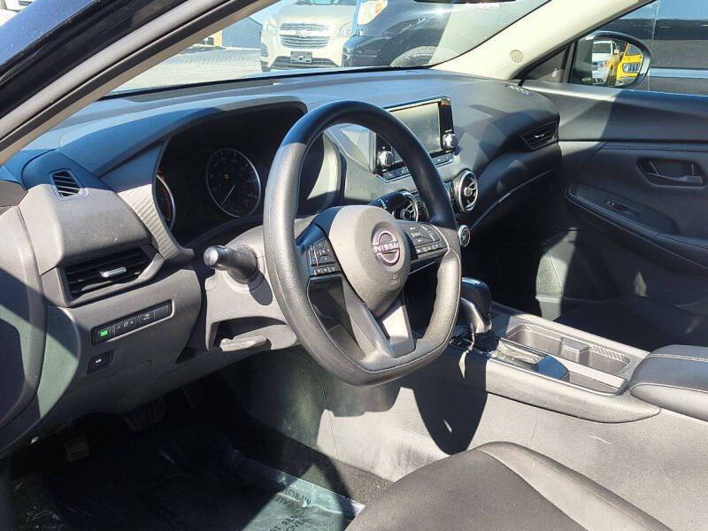 Used 2024 Nissan Sentra S FWD image 8