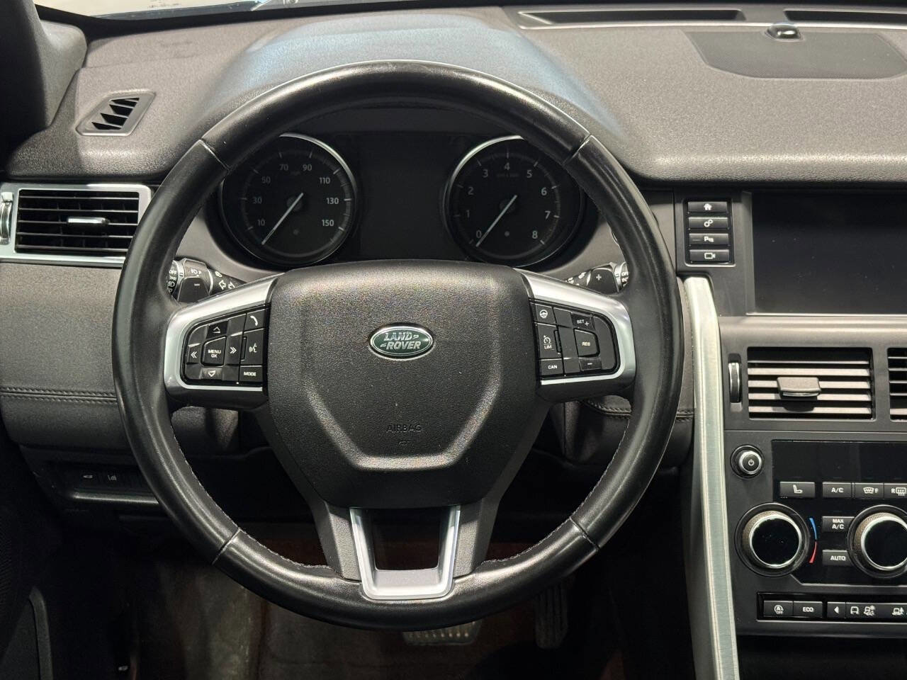 Used 2019 Land Rover Discovery Sport HSE image 31