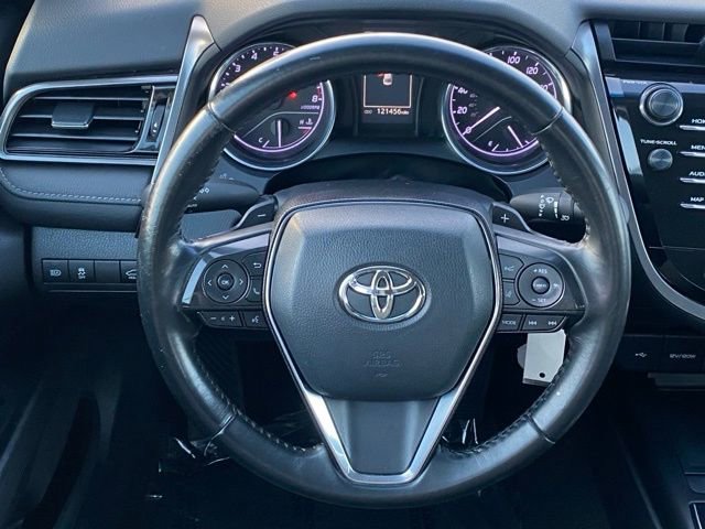 Used 2020 Toyota Camry SE FWD image 10