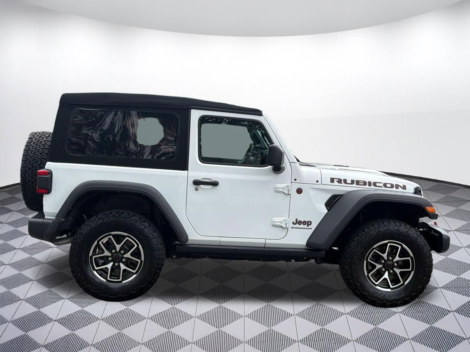 Used 2024 Jeep Wrangler Rubicon w/ Safety Group AWD/4WD image 8