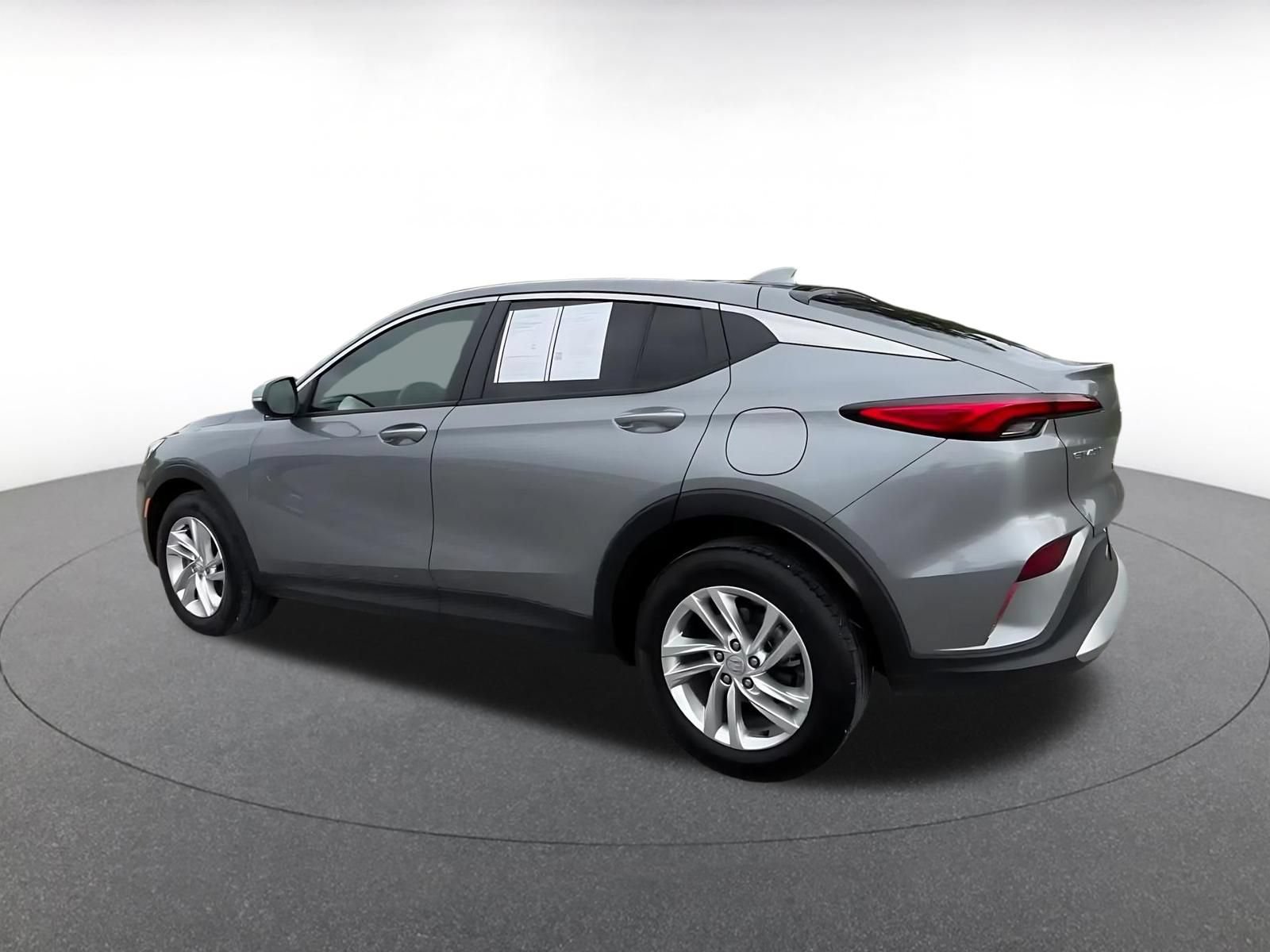 Used 2025 Buick Envista Preferred FWD image 8