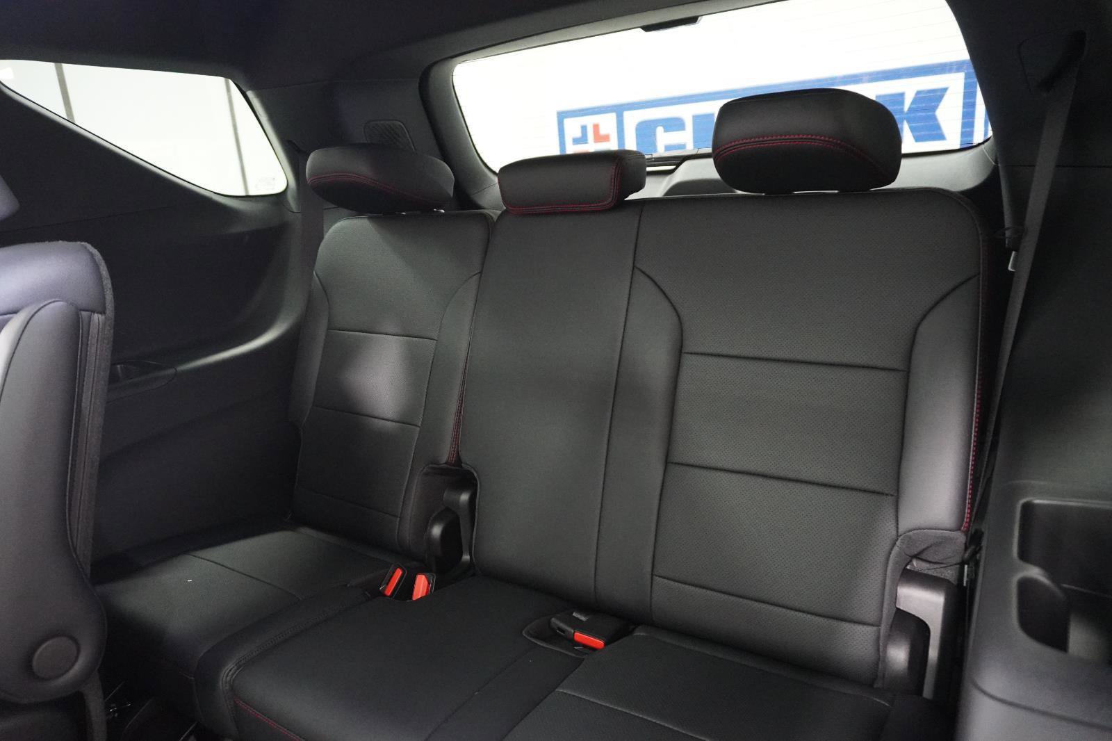 New 2026 Chevrolet Traverse RS w/ LPO, Floor Liner Package image 41