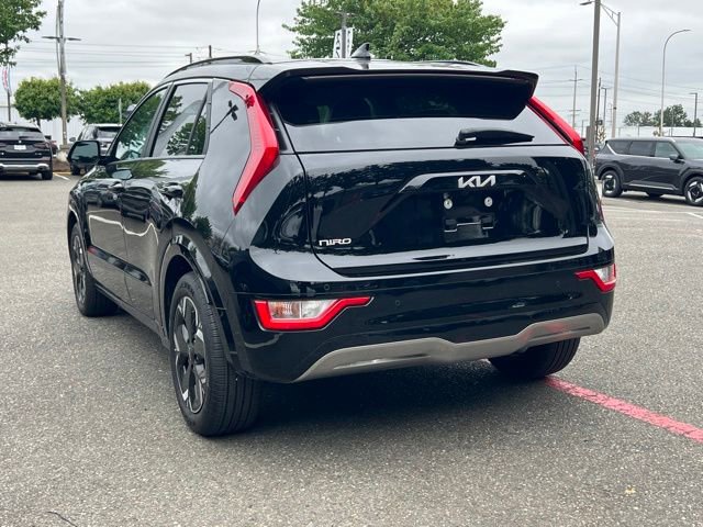 Certified 2025 Kia Niro Wind w/ Wind Preserve Package FWD image 7
