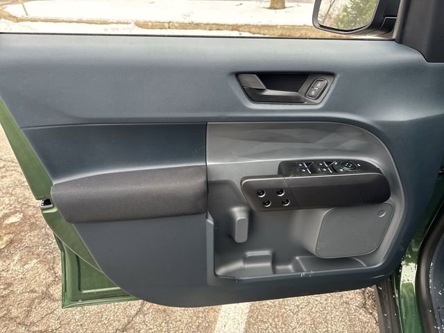 New 2025 Ford Maverick XL image 12