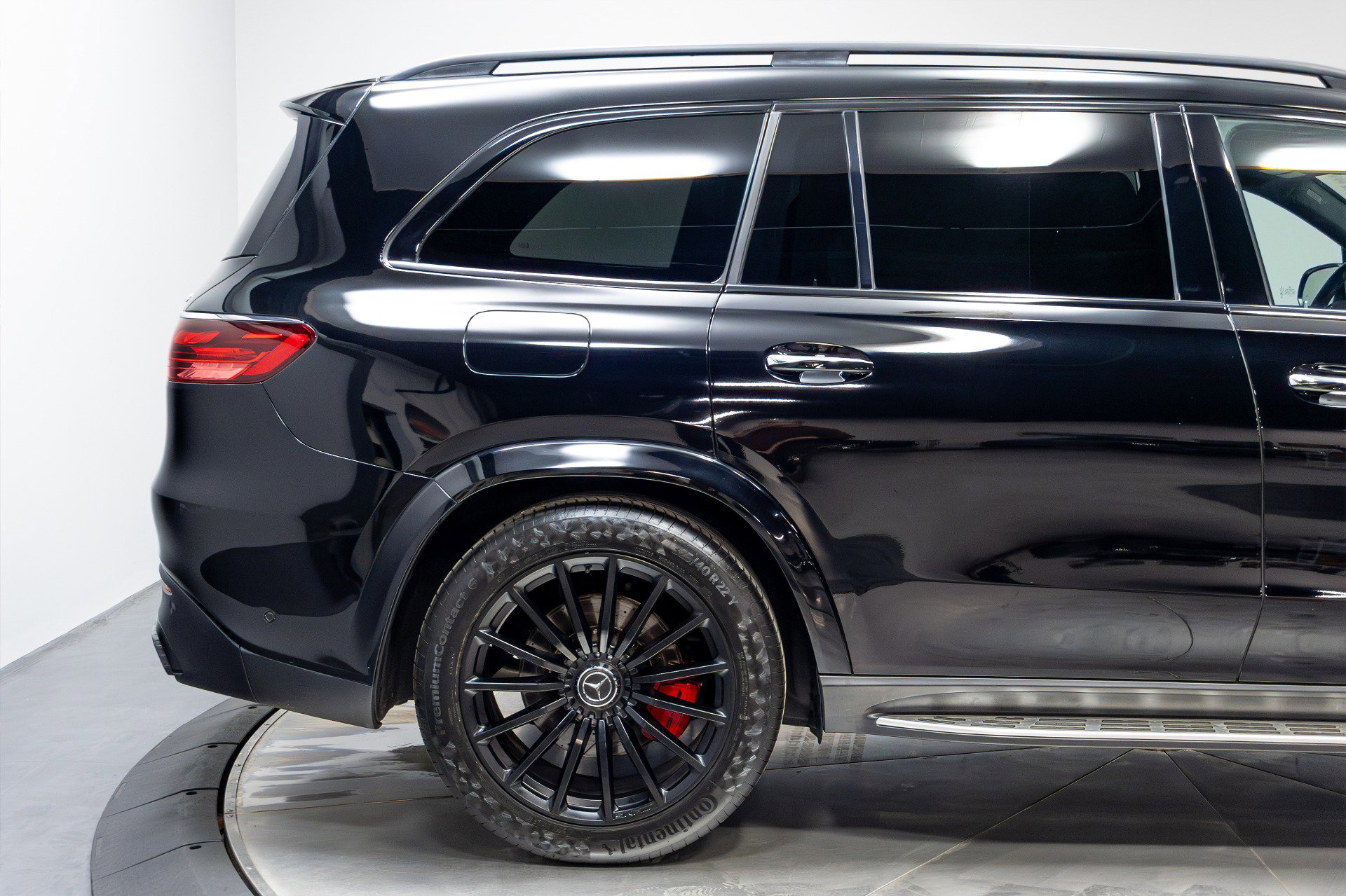 Used 2024 Mercedes-Benz GLS 63 AMG 4MATIC image 17