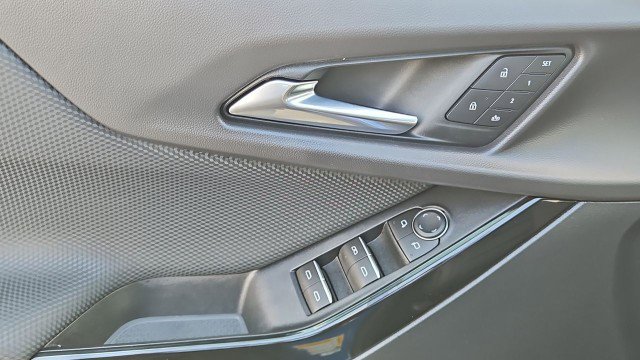 Used 2026 Chevrolet Equinox RS w/ Convenience Package III image 23