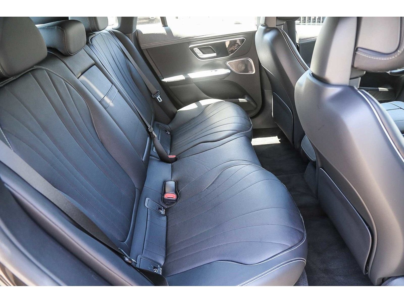 Used 2024 Mercedes-Benz EQE 350+ 4MATIC Sedan image 16