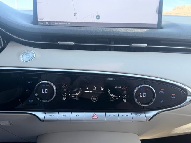 Used 2023 Genesis GV70 2.5T AWD/4WD image 15