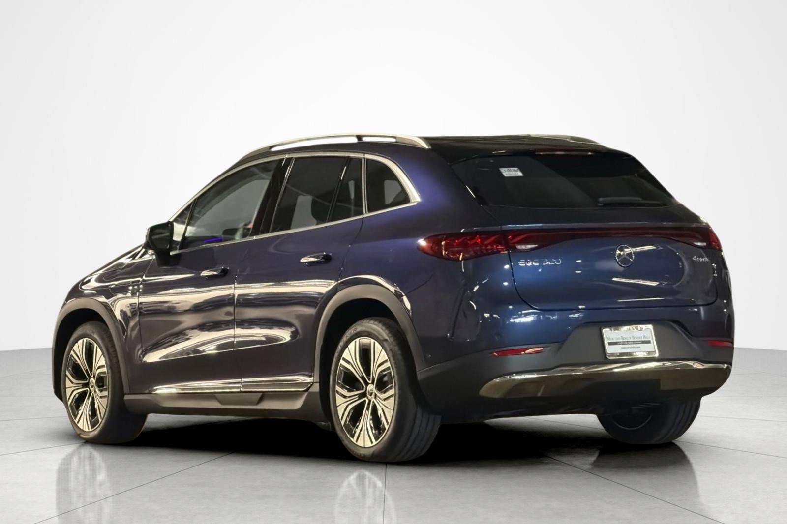 New 2027 Mercedes-Benz EQE 320 4MATIC SUV image 3