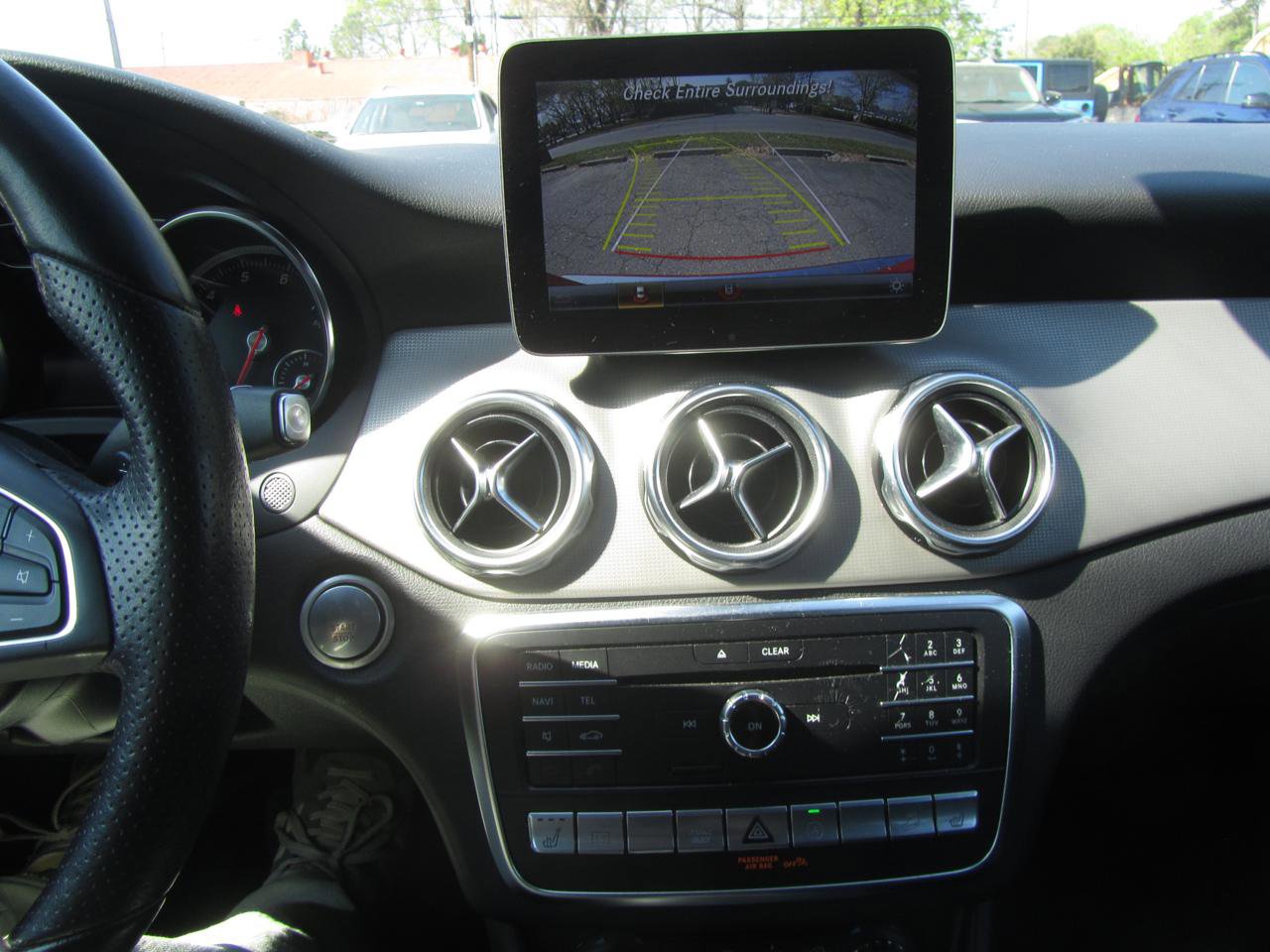 Used 2018 Mercedes-Benz GLA 250 4MATIC image 16