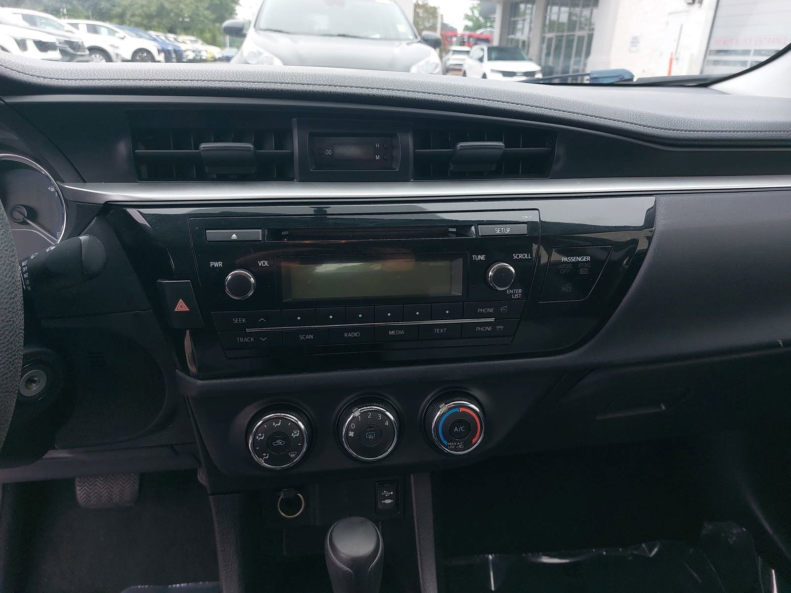 Used 2014 Toyota Corolla L FWD image 20