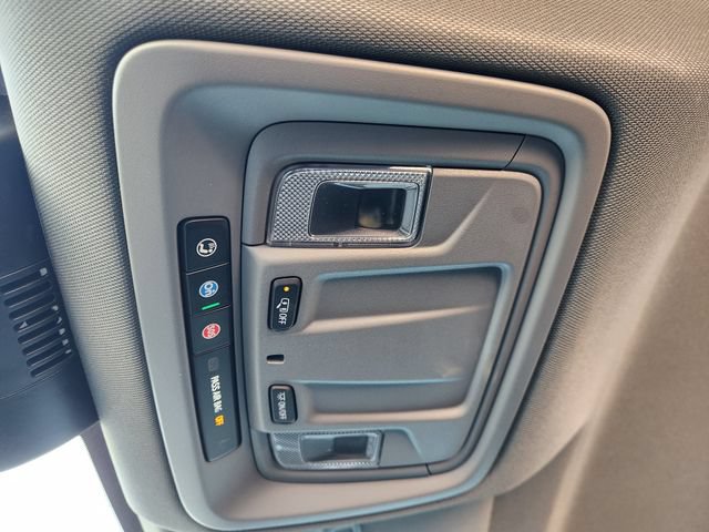 Used 2024 Chevrolet Silverado 1500 RST w/ Z71 Off-Road Package AWD/4WD image 27