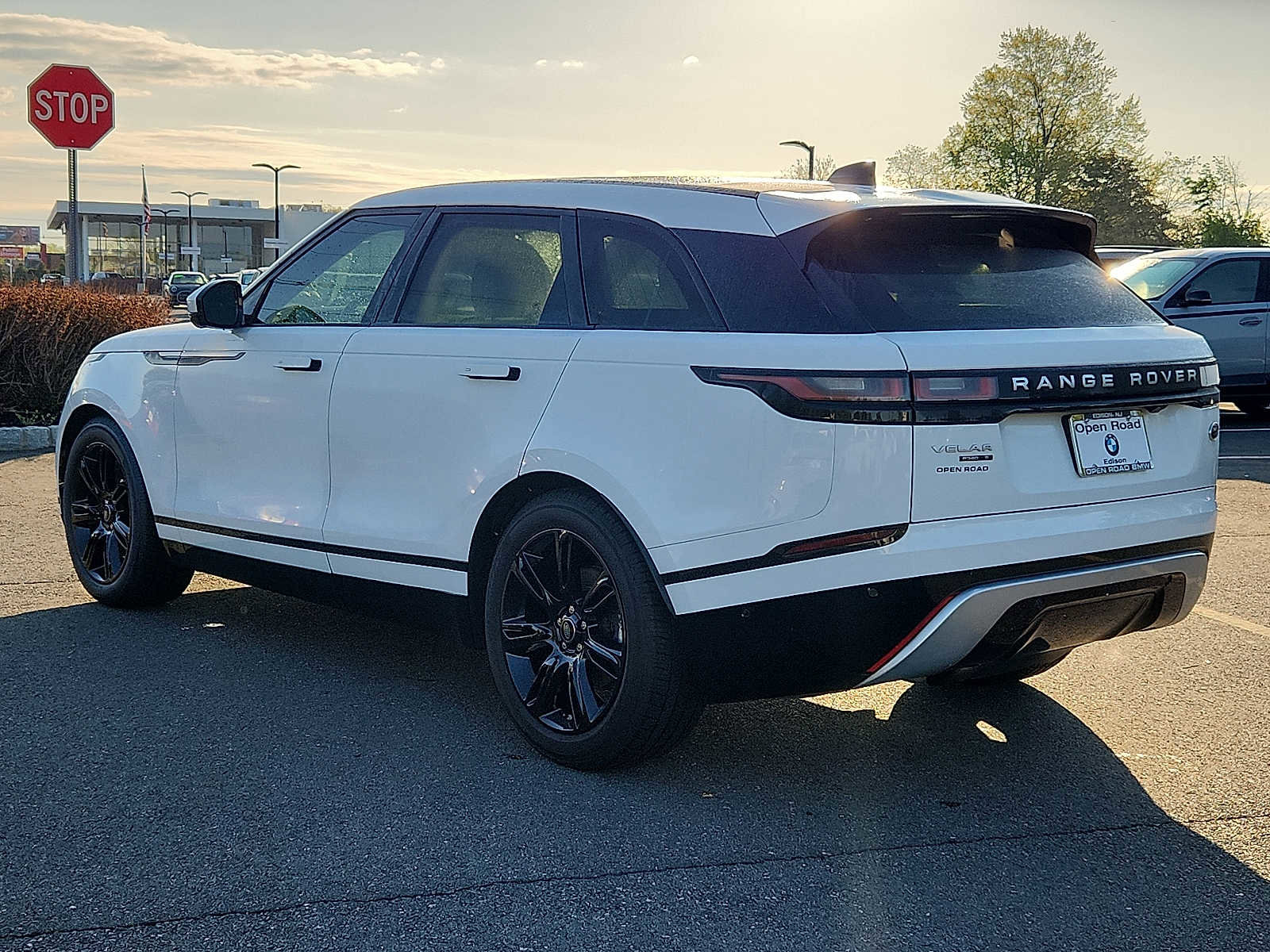 Used 2021 Land Rover Range Rover Velar S AWD/4WD image 4