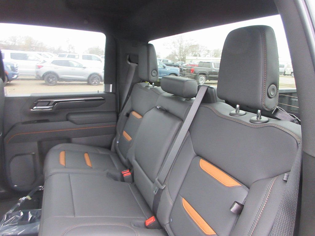 New 2026 GMC Sierra 2500 AT4 AWD/4WD image 15
