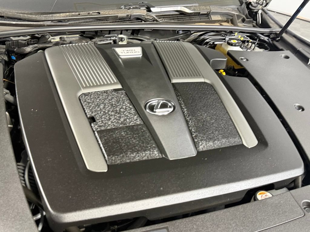 Used 2023 Lexus LS 500 w/ Interior Upgrade Package RWD image 33