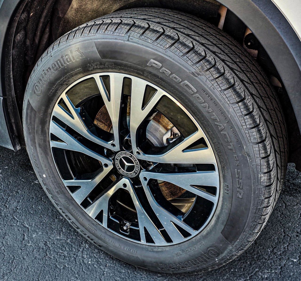 Used 2025 Mercedes-Benz GLA 250 4MATIC image 10