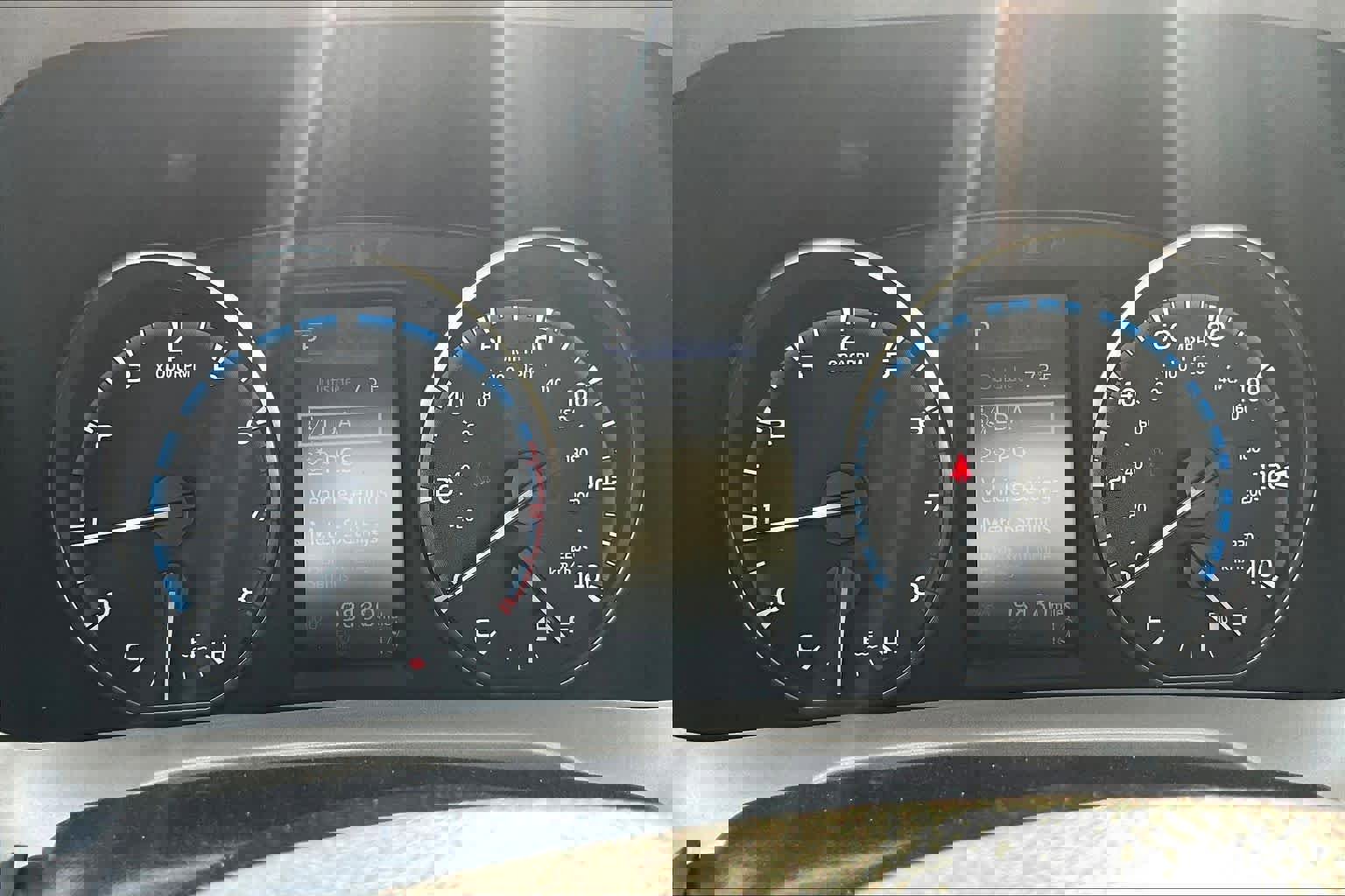 Used 2018 Toyota RAV4 LE image 25