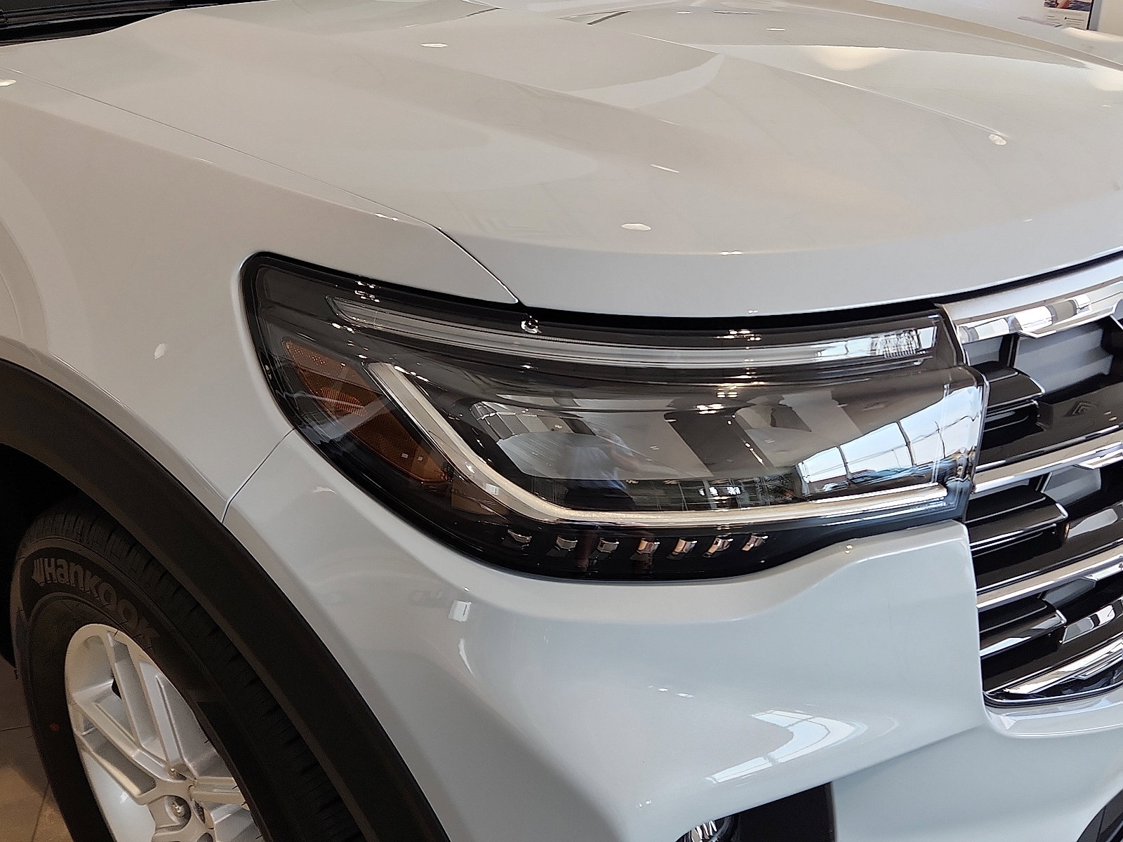 New 2025 Ford Explorer Active w/ Active Comfort Package image 7