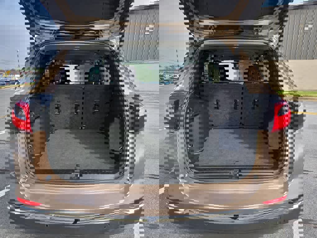 Used 2018 Chevrolet Equinox LT image 55