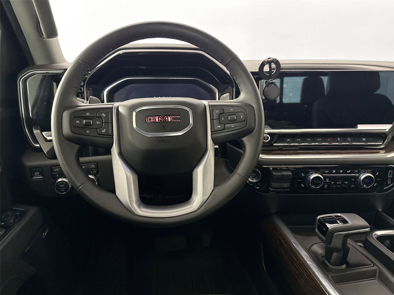 Used 2025 GMC Sierra 1500 Elevation w/ Elevation Premium Package AWD/4WD image 32