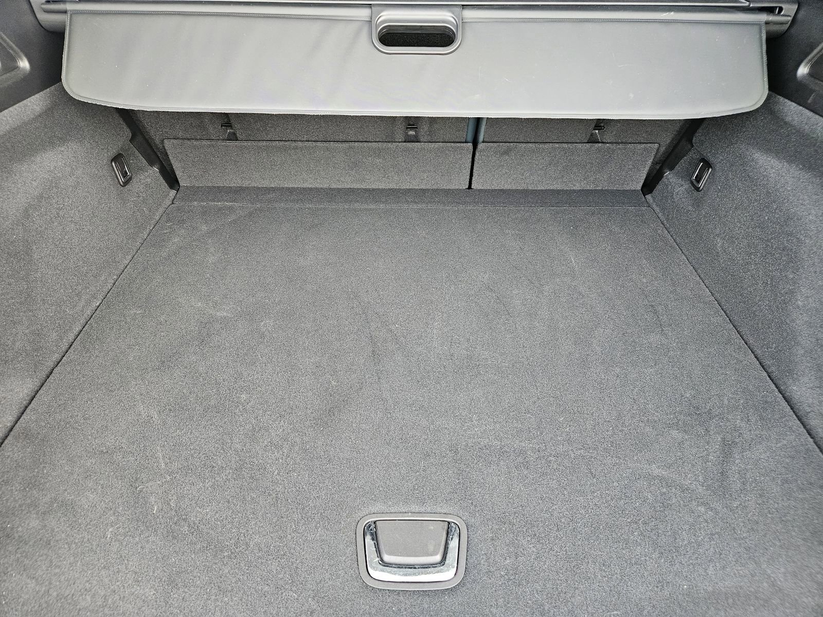 Certified 2024 Cadillac Lyriq Luxury w/ Nappa Leather Package image 35