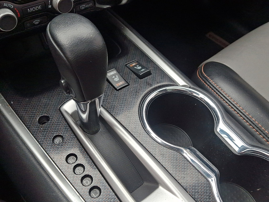 Used 2020 Nissan Pathfinder SL image 29