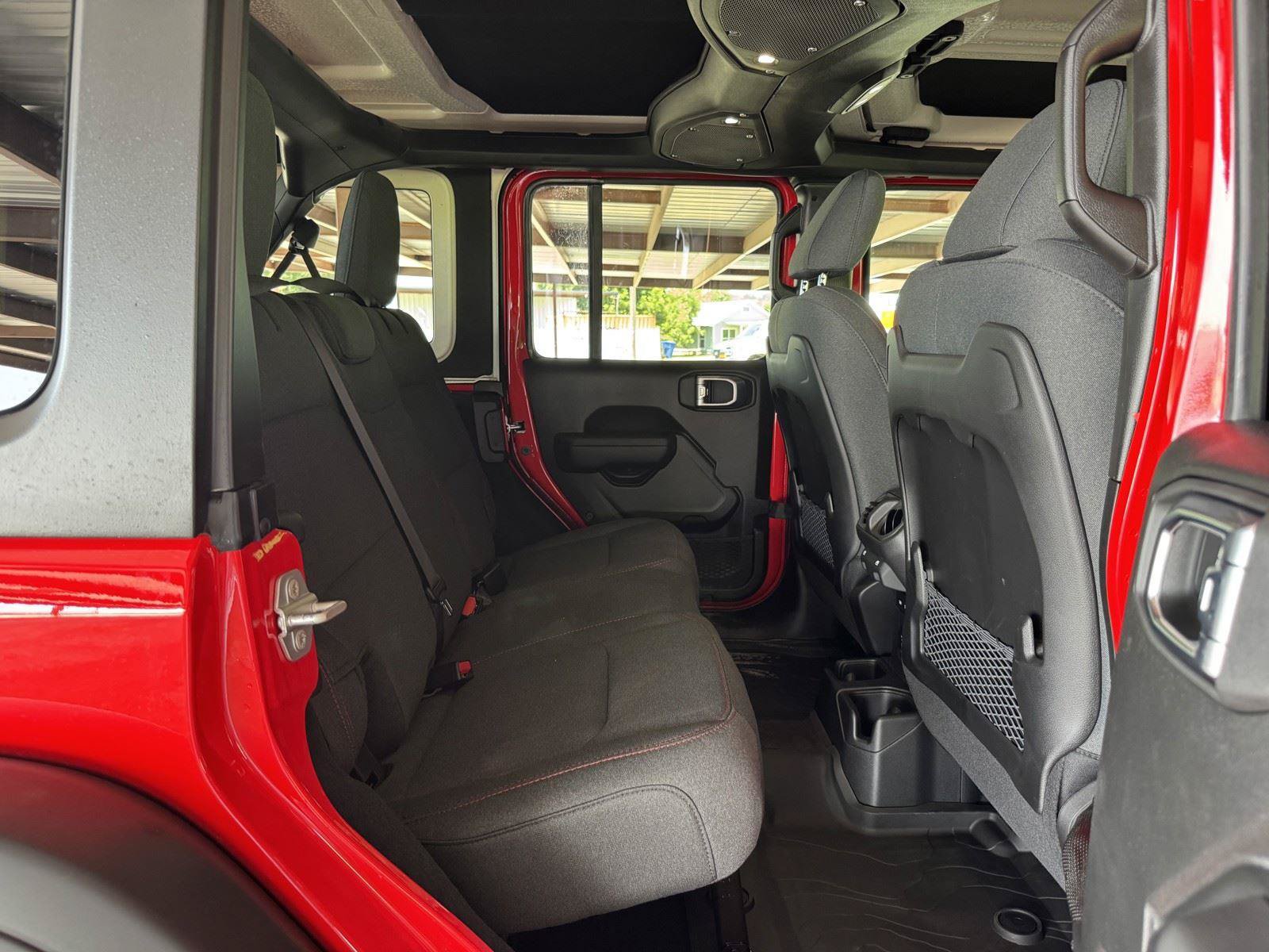 New 2026 Jeep Wrangler Unlimited Rubicon AWD/4WD image 37