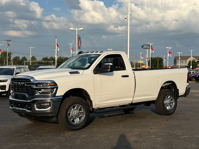 New 2026 RAM 2500 Tradesman AWD/4WD image 3