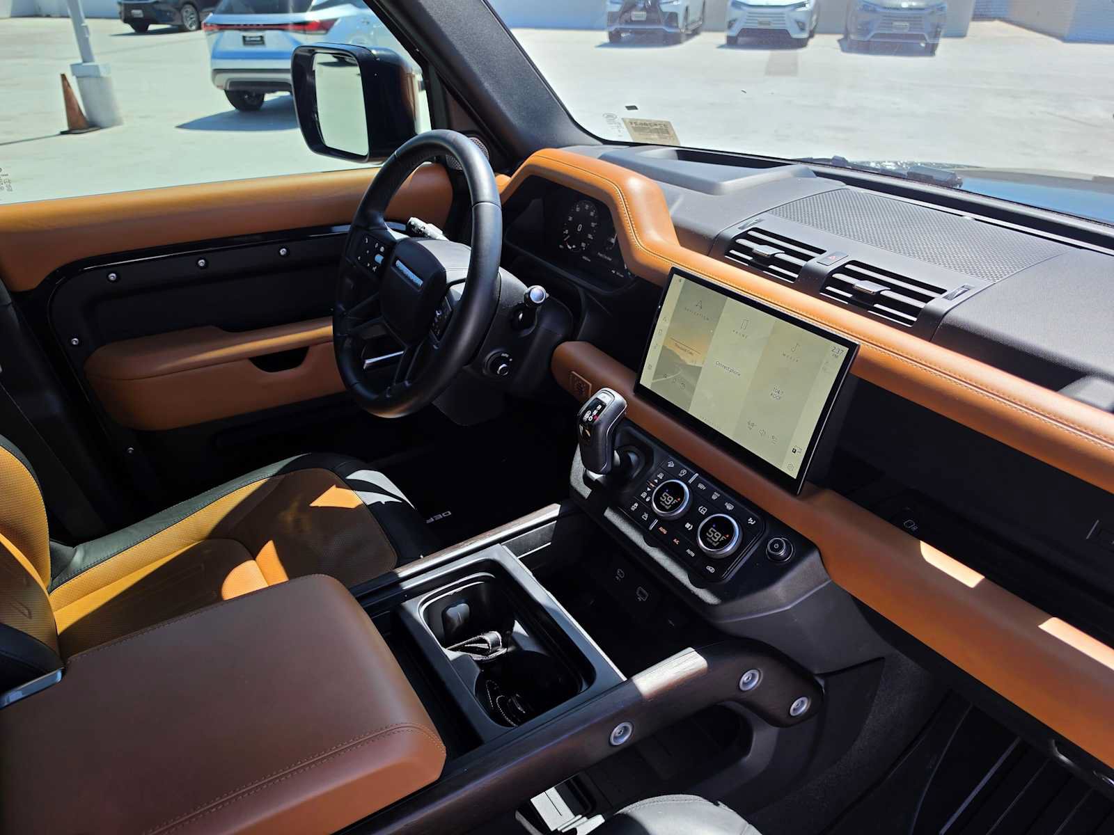 Used 2024 Land Rover Defender 130 X AWD/4WD image 11