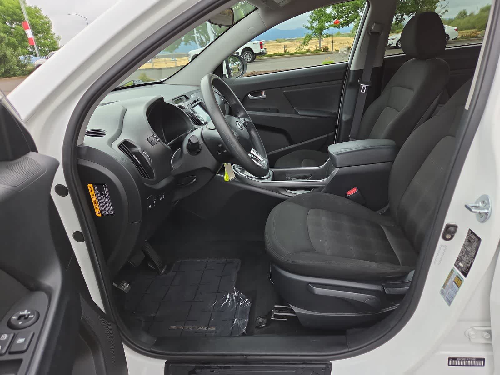 Used 2012 Kia Sportage LX w/ Navigation Pkg FWD image 19