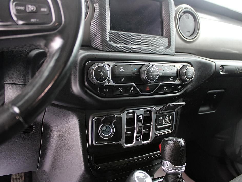 Used 2022 Jeep Wrangler Unlimited Sport image 30