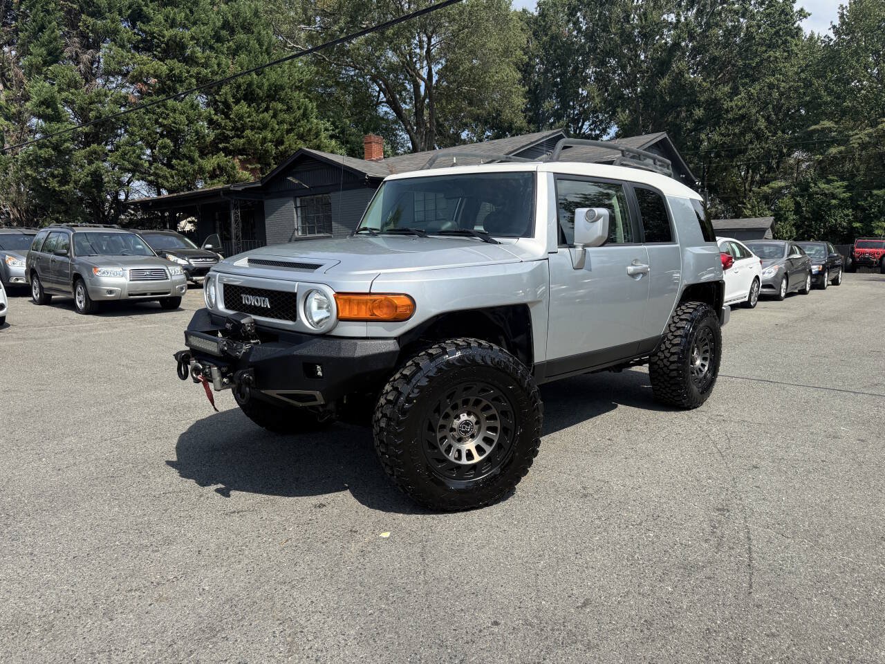 Used 2008 Toyota FJ Cruiser 4WD image 2