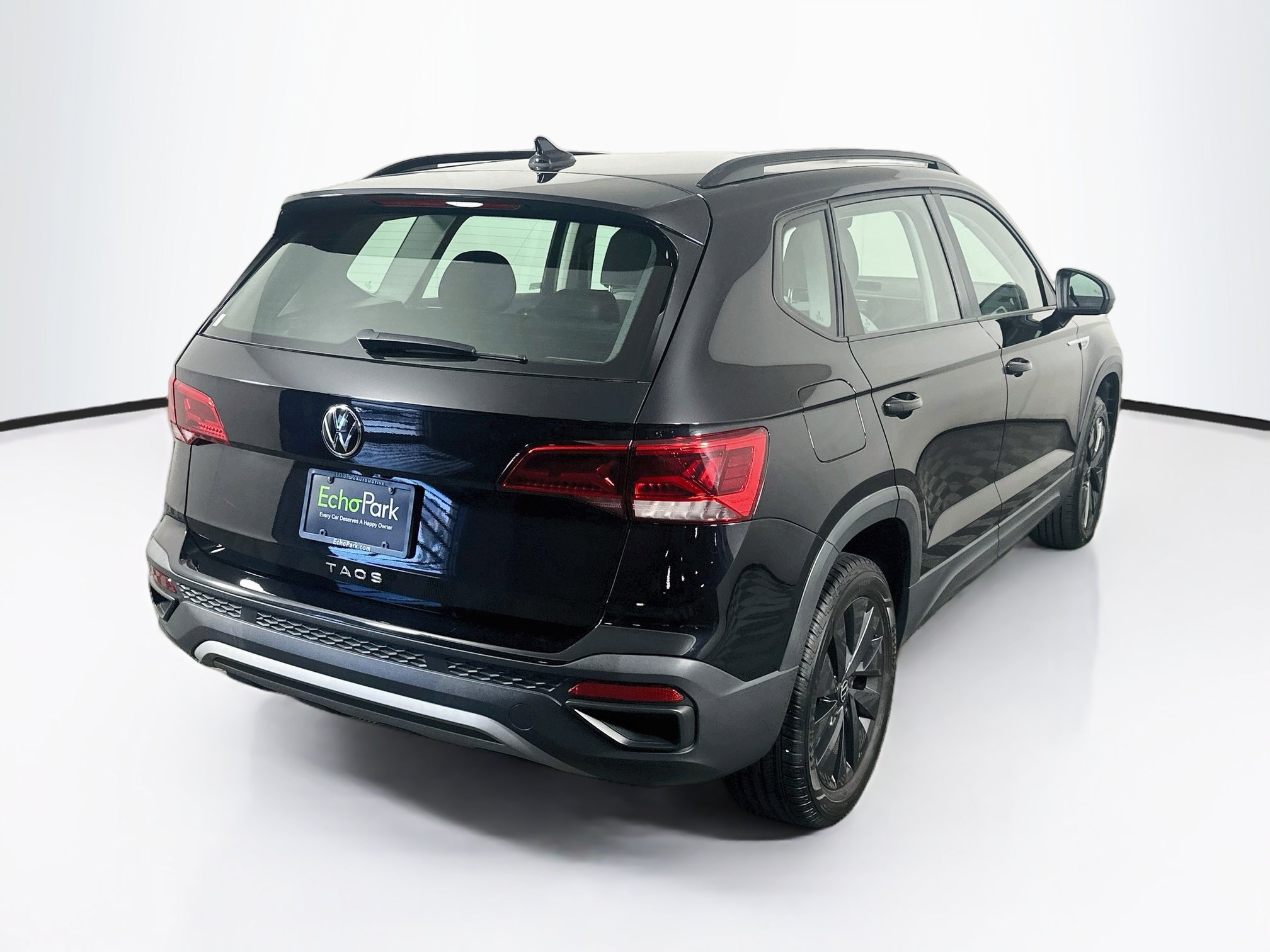 Used 2024 Volkswagen Taos S FWD image 9