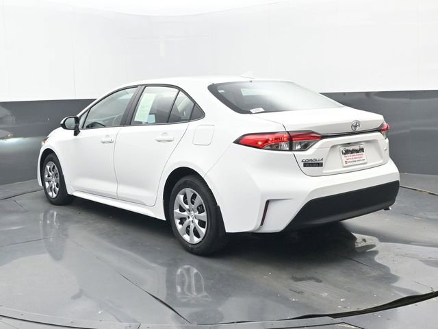 Used 2026 Toyota Corolla LE image 3