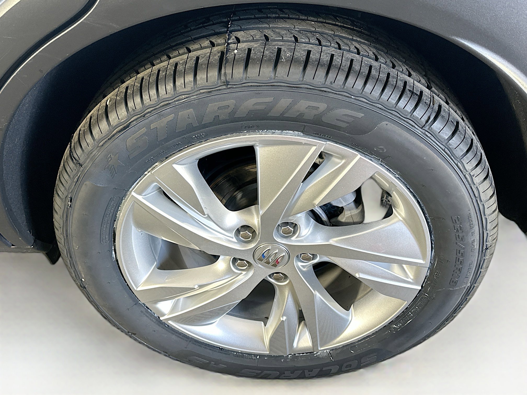 Used 2025 Buick Encore GX Preferred FWD image 11