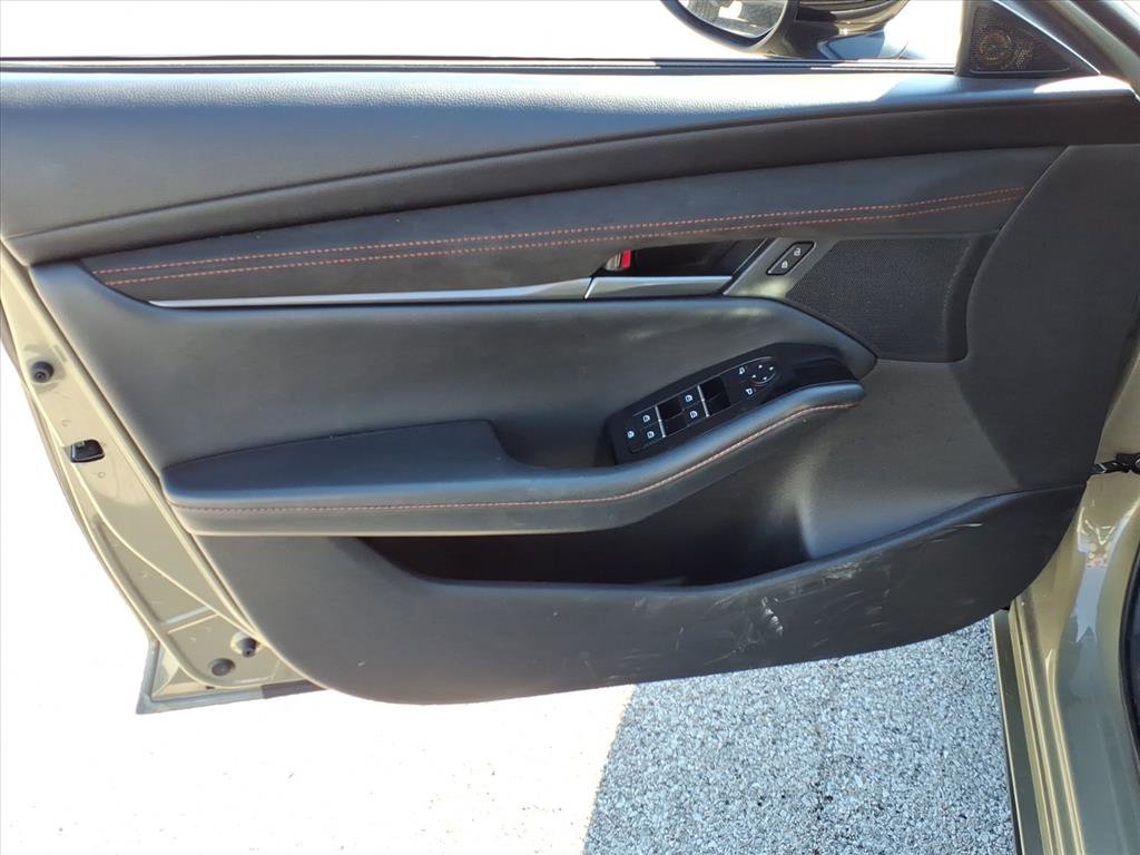 Used 2024 MAZDA MAZDA3 s image 17