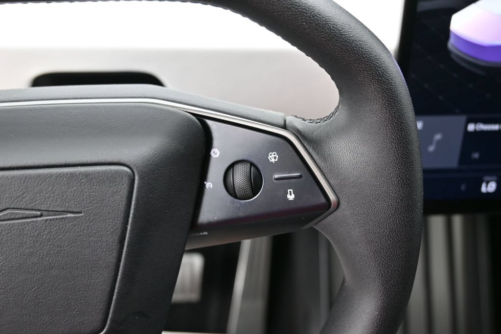 Used 2024 Tesla Cybertruck AWD Crew Cab image 18