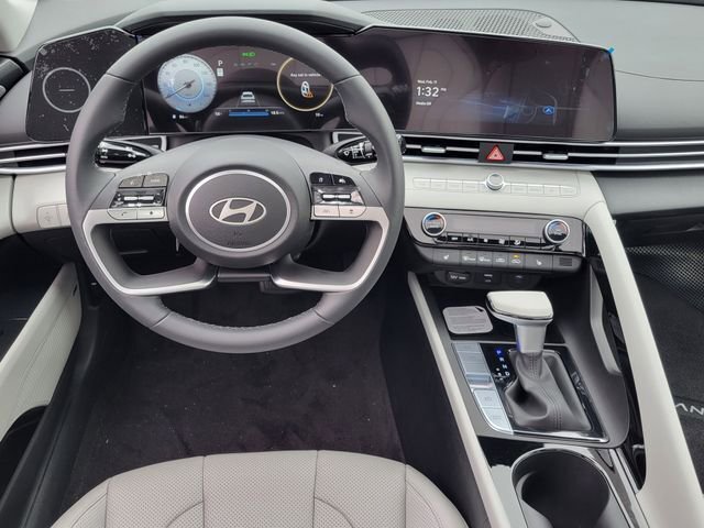 New 2026 Hyundai Elantra Limited image 4