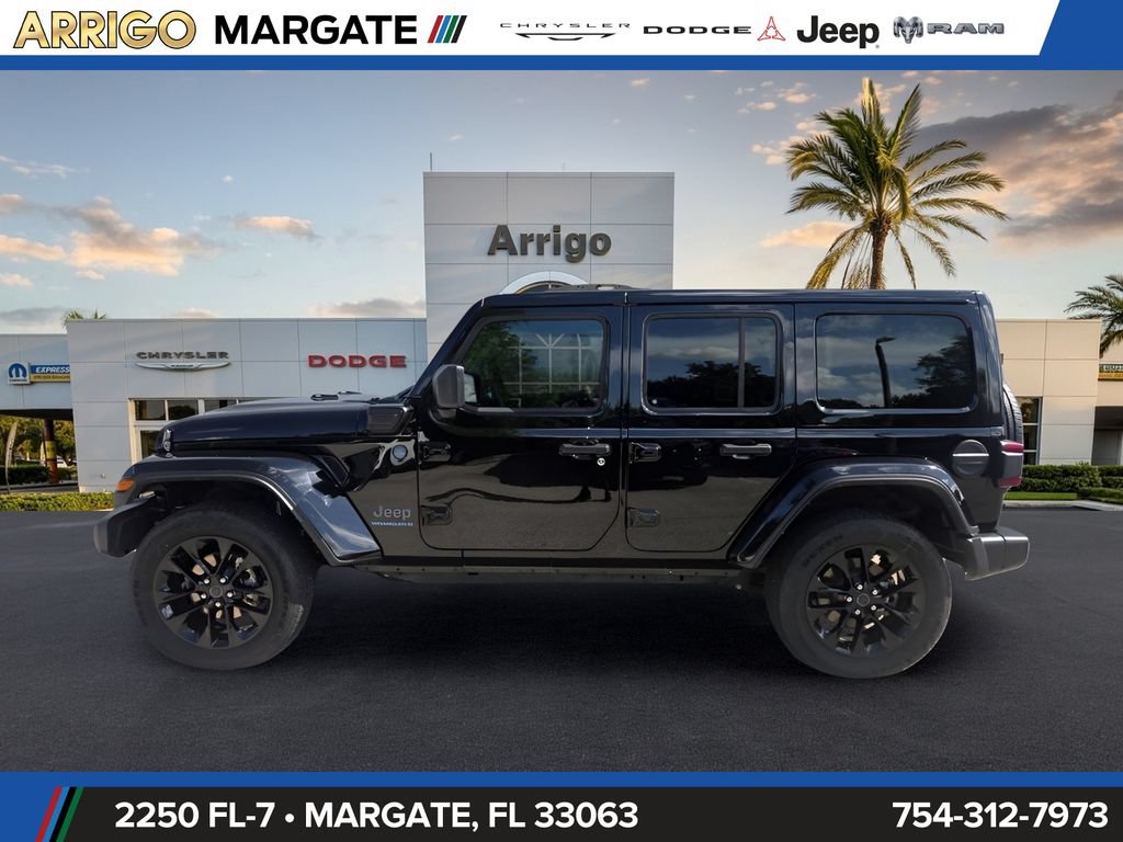 Used 2025 Jeep Wrangler Unlimited Sahara w/ Safety Group AWD/4WD image 8