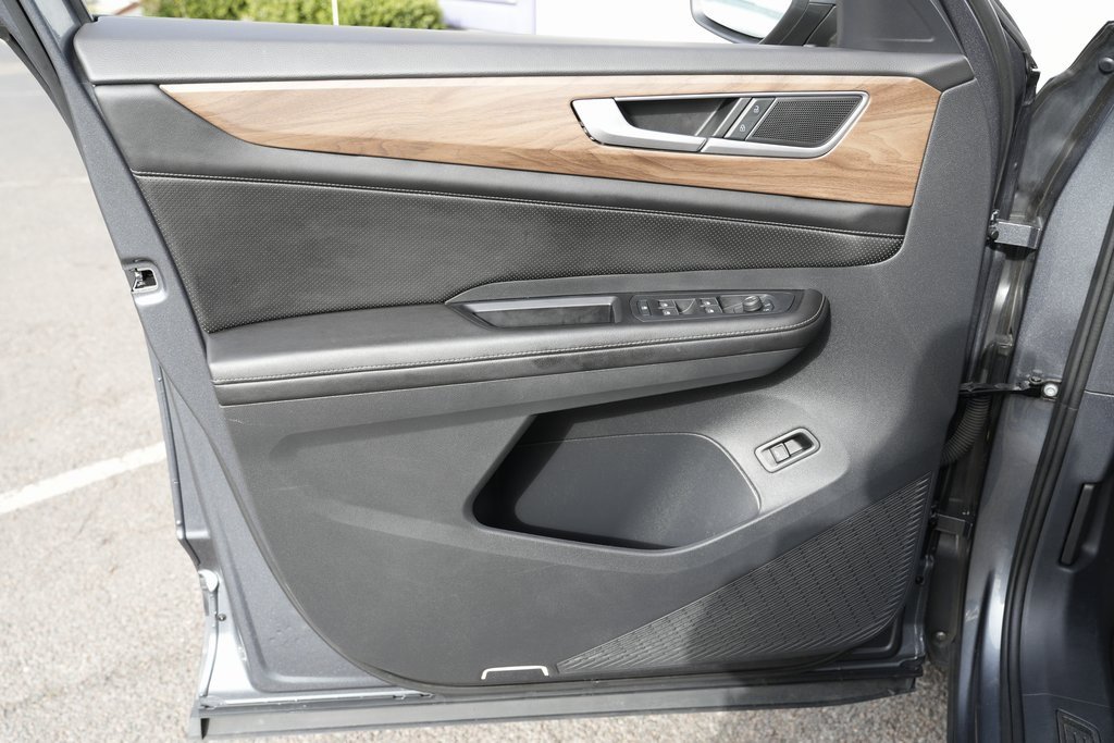 Used 2024 Volkswagen Atlas SE image 28