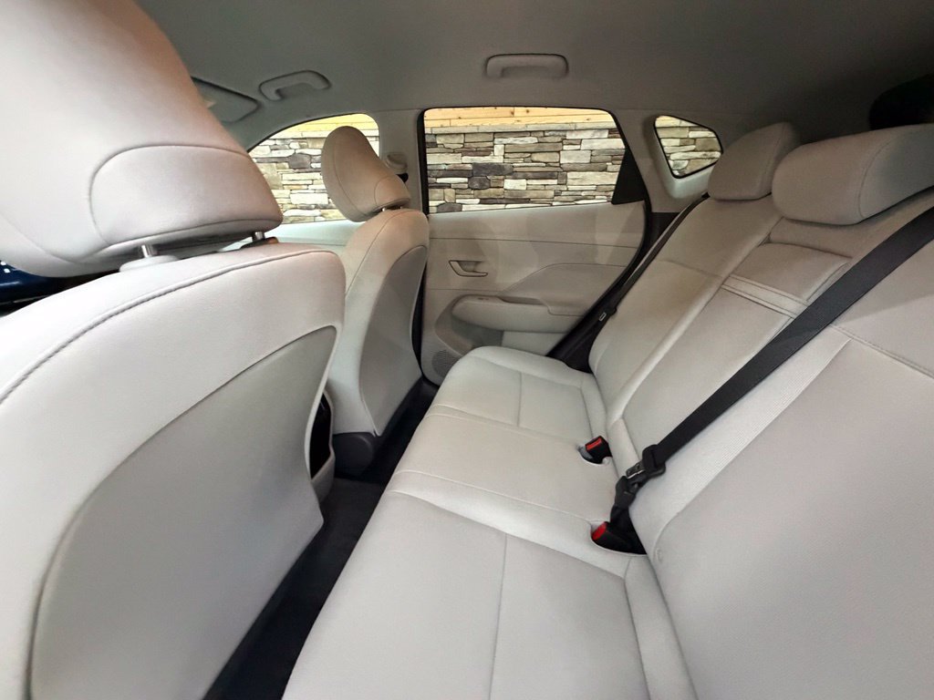 Certified 2024 Hyundai Kona SEL AWD/4WD image 46
